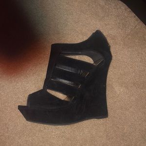Black wedges size 8